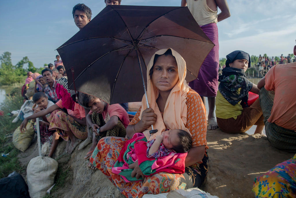 Thousands more Rohingya Muslims continue to flee violence in Myanmar
