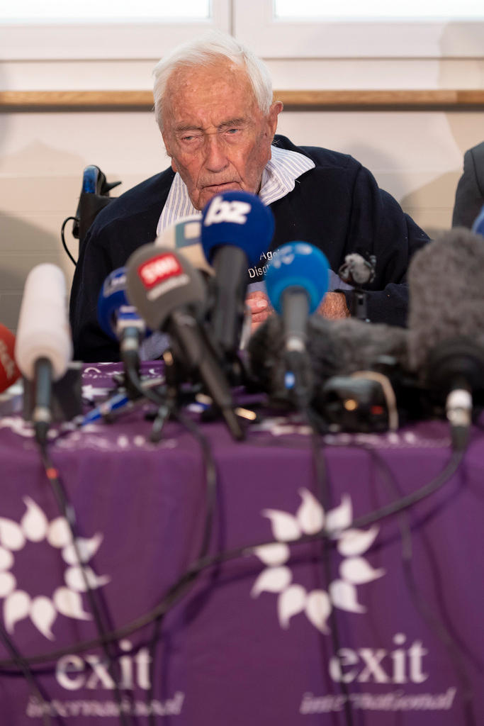 David Goodall speaks during his press conference a day before his assisted suicide in Basel,