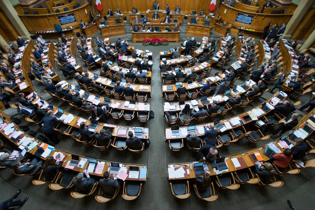 Nationalratsaal im Bundeshaus mit den Volksvertretern
