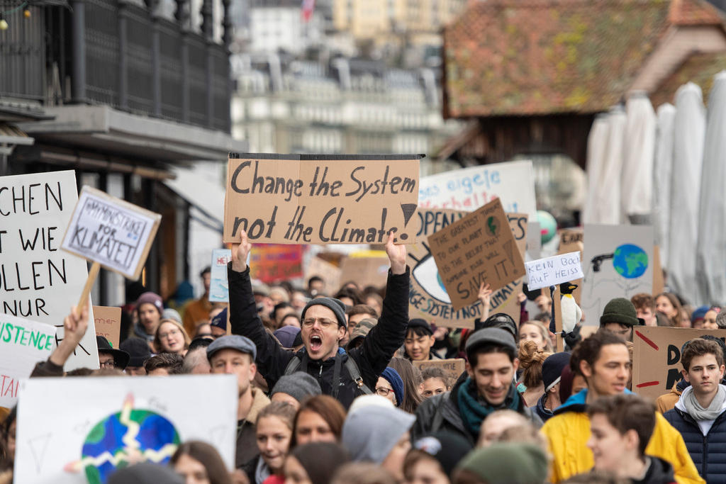 Climate strikes: Greta Thunberg influenced third of Swiss population - SWI