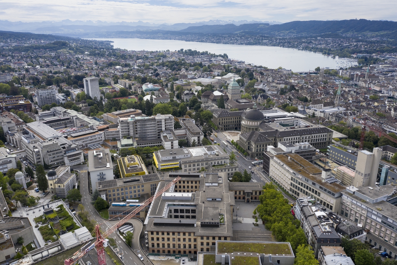 Vista aérea del distrito universitario de Zúrich. Agosto de 2020.
