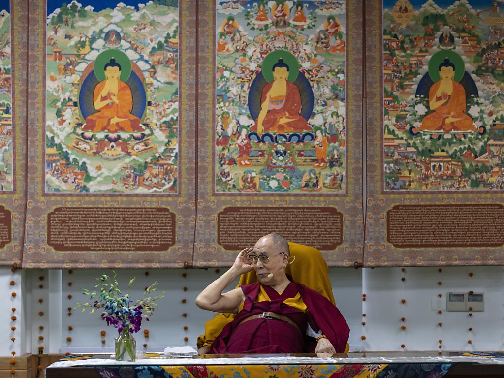 Dalai Lama compie 87 anni, auguri dal premier indiano Modi - SWI ...