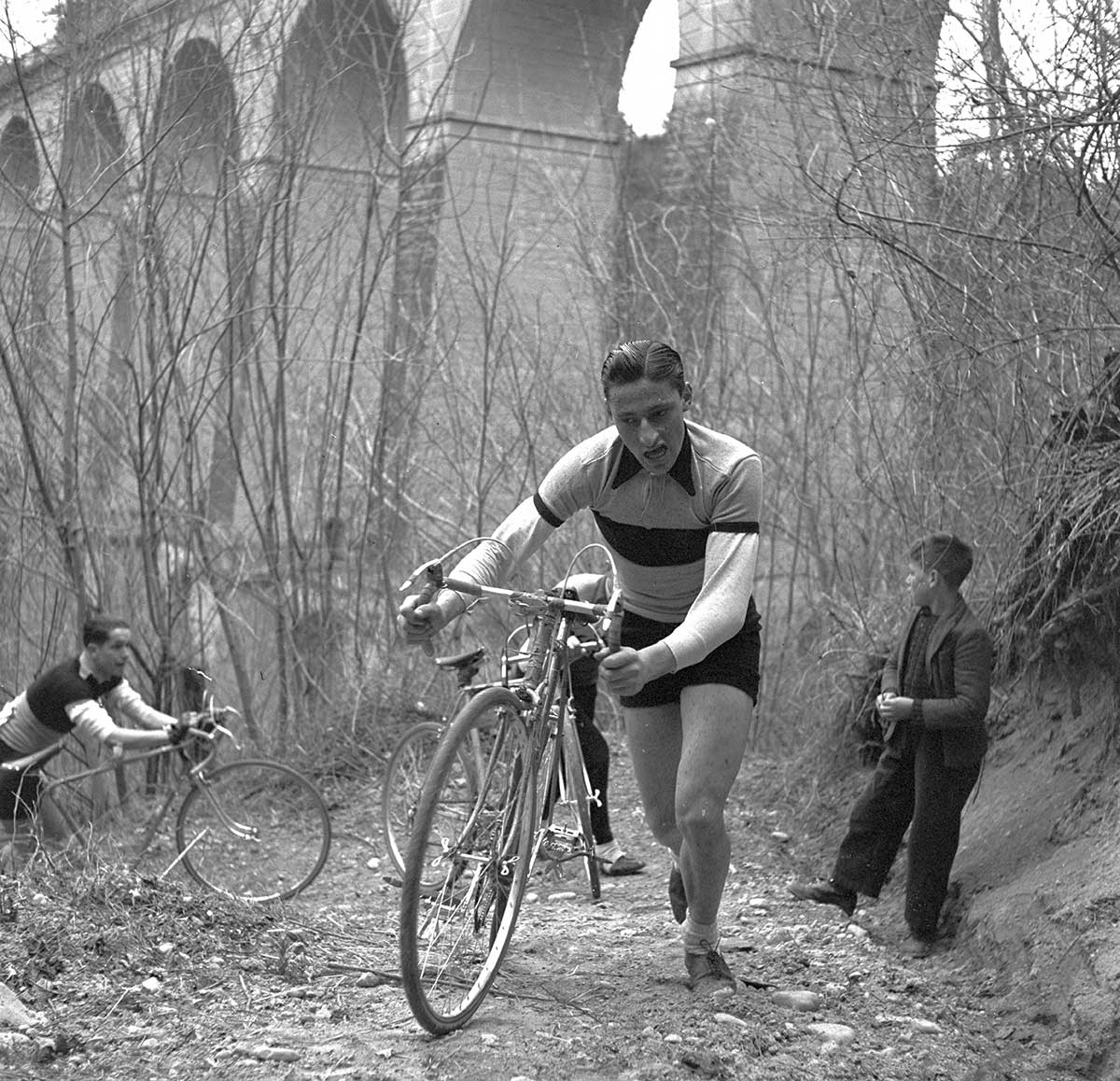 Coureur de cyclocross en action