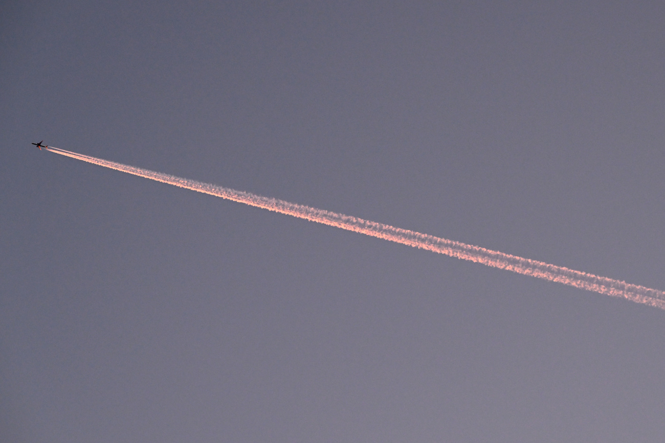 avião no céu
