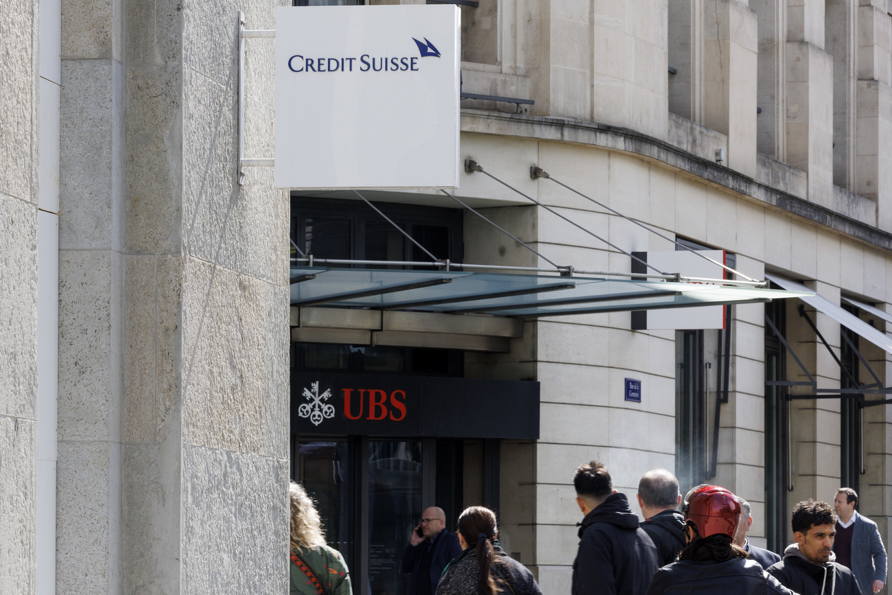 Pessoas fora da UBS e Credit Suisse