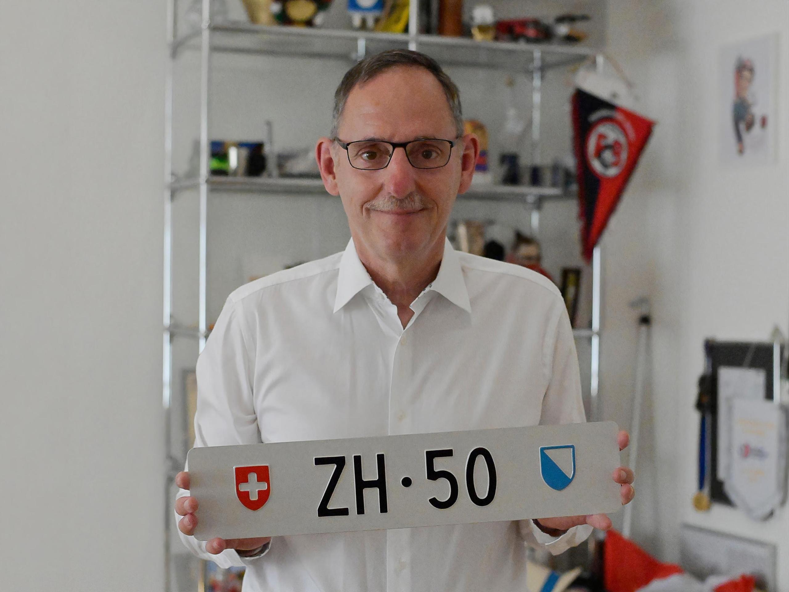 The number plate ZH 50 has a new owner.