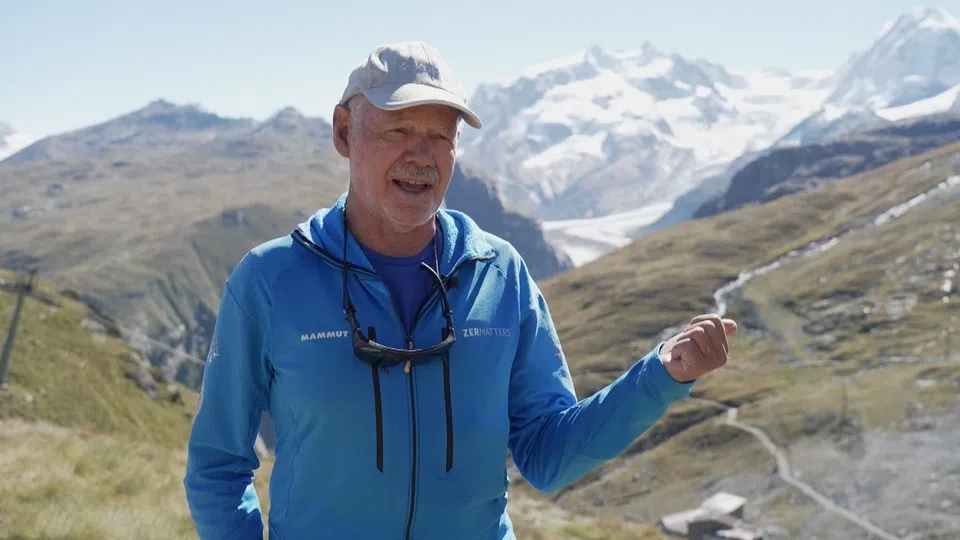 Bergretter Bruno Jelk macht sich Sorgen wegen der vielen Turnschuh-Wanderer.