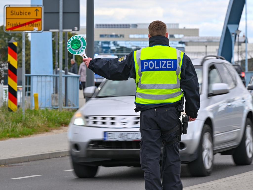 Migranti: Germania prolunga controlli alle frontiere sud-est - SWI