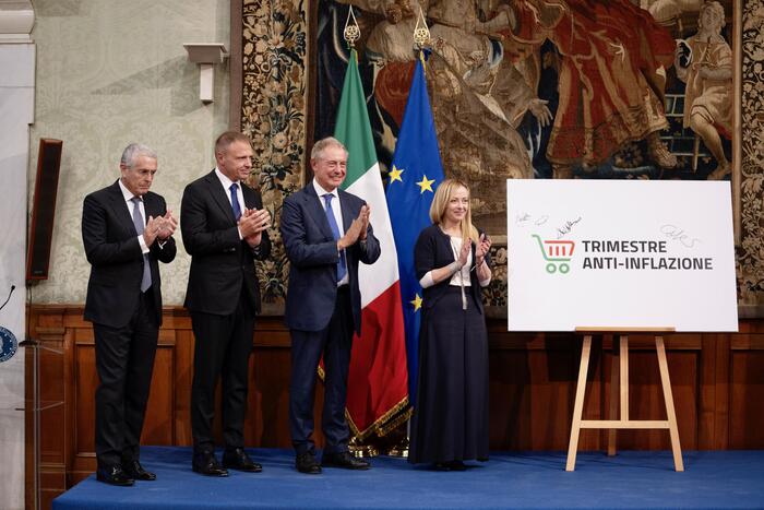 Il presidente del consiglio italiano Giorgia Meloni al momento della presentazione dell iniziativa.