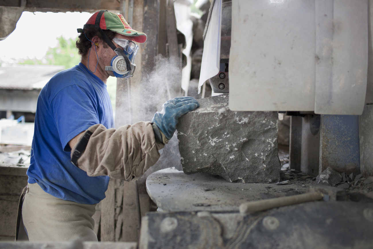 worker with portuguese hat