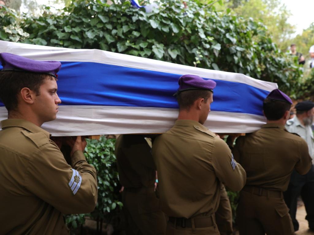 Israele, celebrati i funerali degli 11 soldati morti nel fine settimana