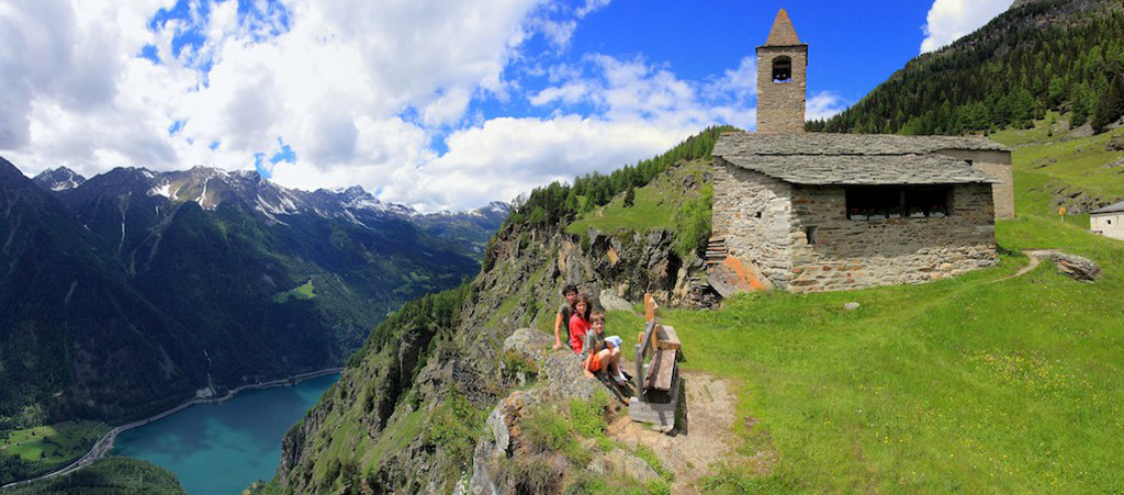 La chiesa di san Romerio.