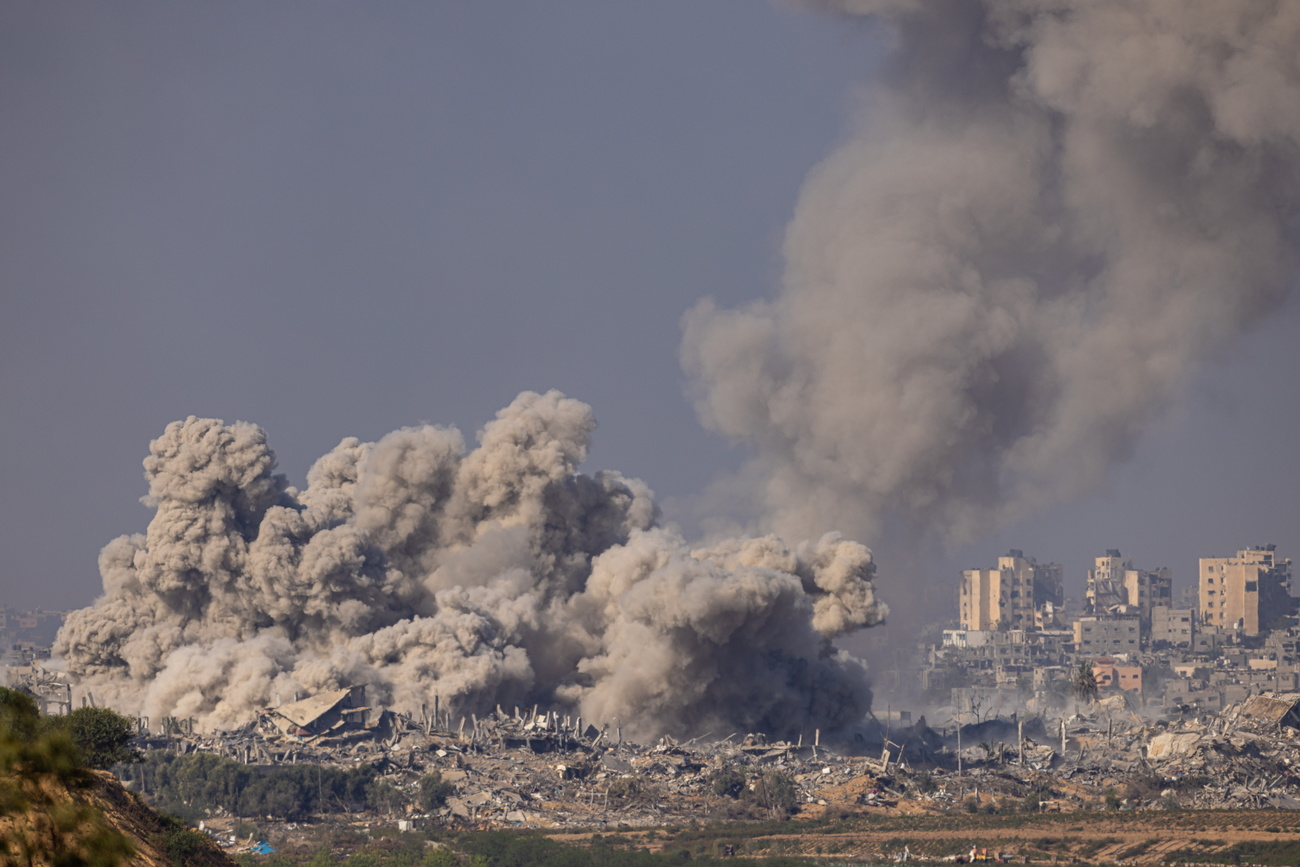 Bombardamenti nella parte nord della Striscia di Gaza.