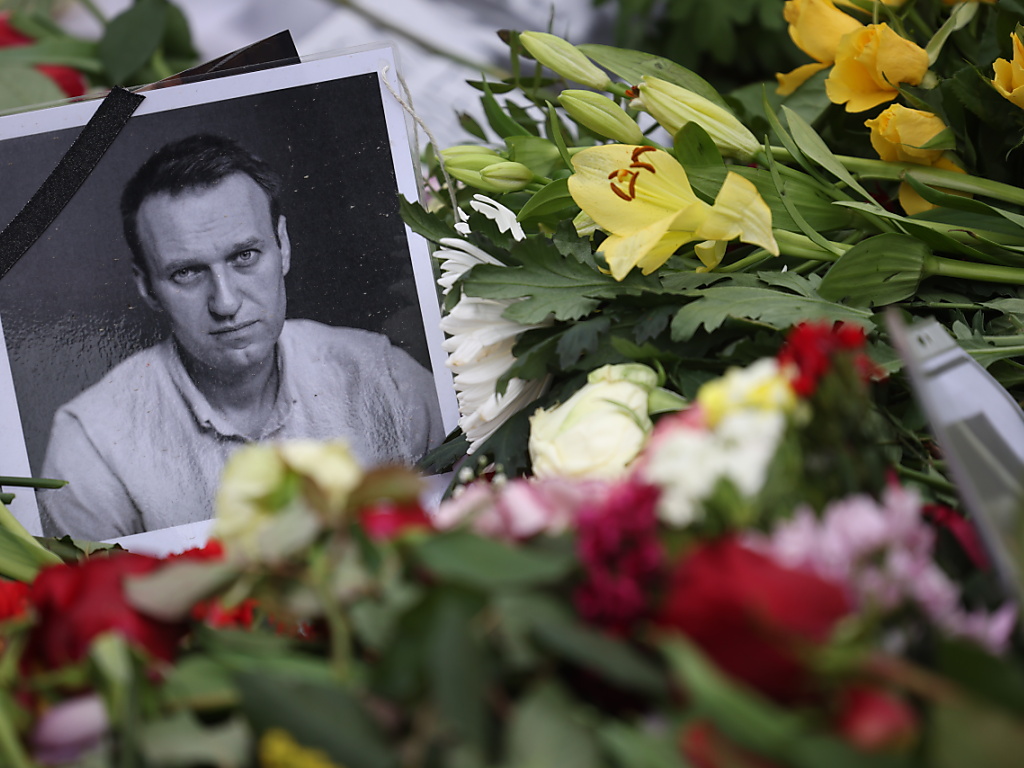 Alexei Navalny’s Mother Pleads for His Body as Putin Denies Accusations of Foul Play