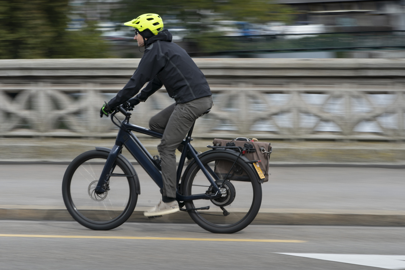 Fast e-bikes will need speedometer from April