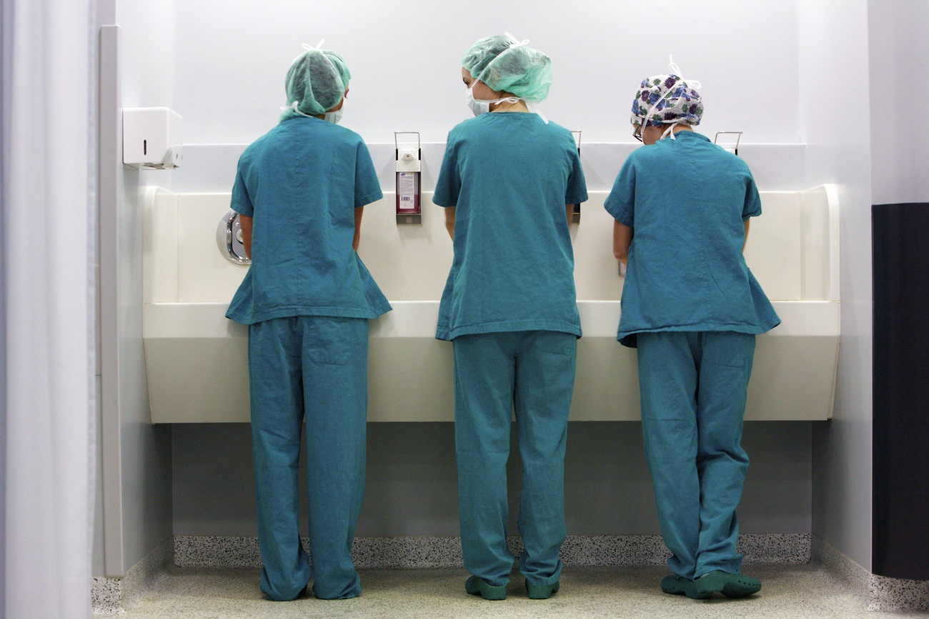 瑞士医护领域的人员短缺问题尤为严重。