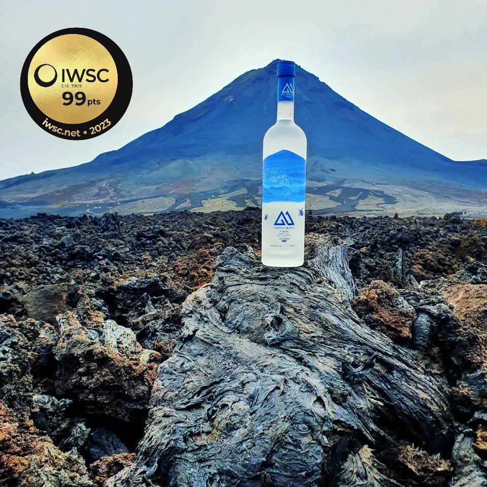 La vodka de l'île volcanique a obtenu 99/100 points.