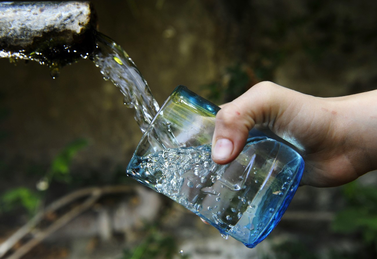 在瑞士，80%的饮用水来自地下水。