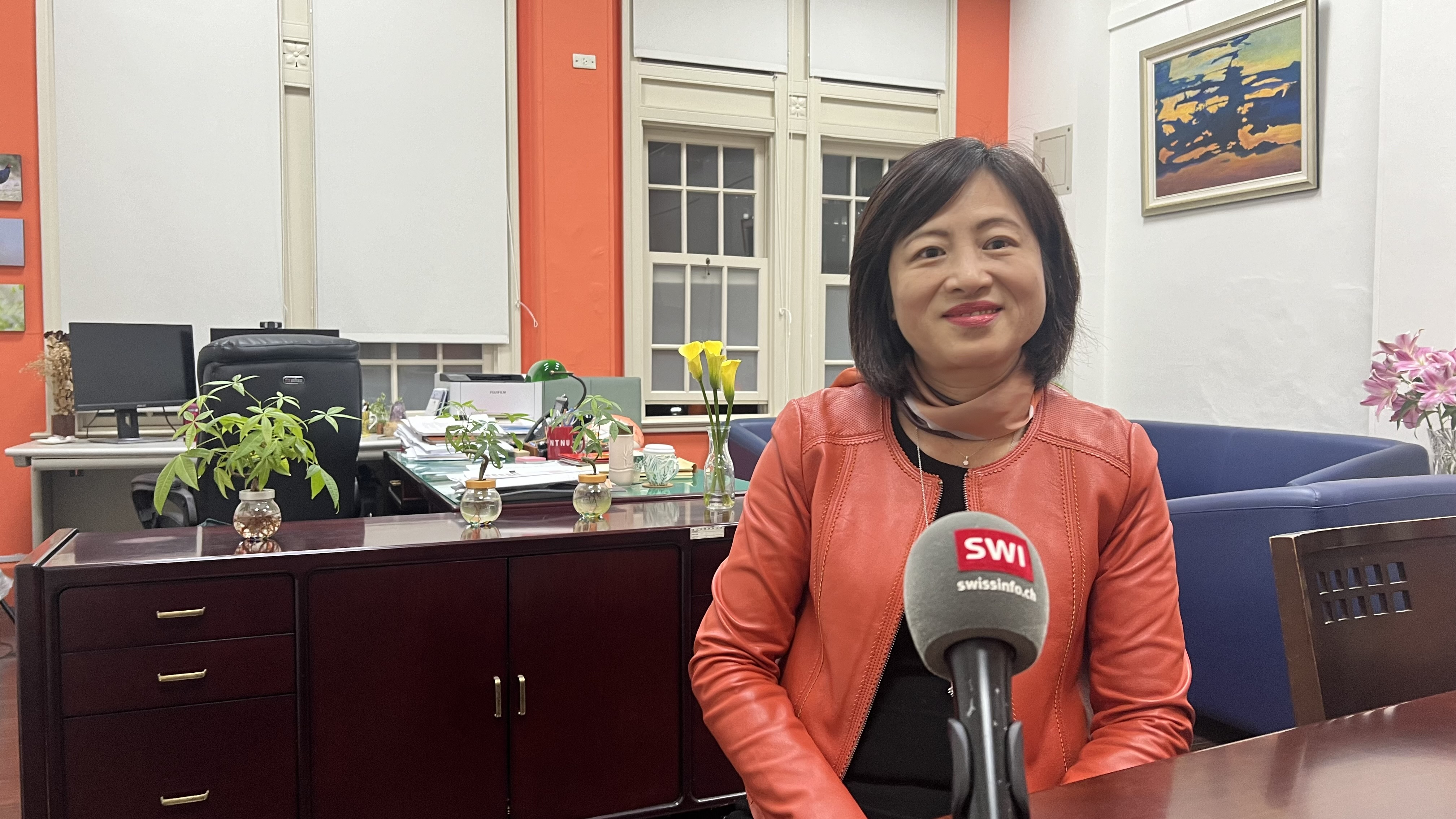 Mei-hui Liu is Professor at the Department of Education at the National Taiwan Normal University in Taipei.