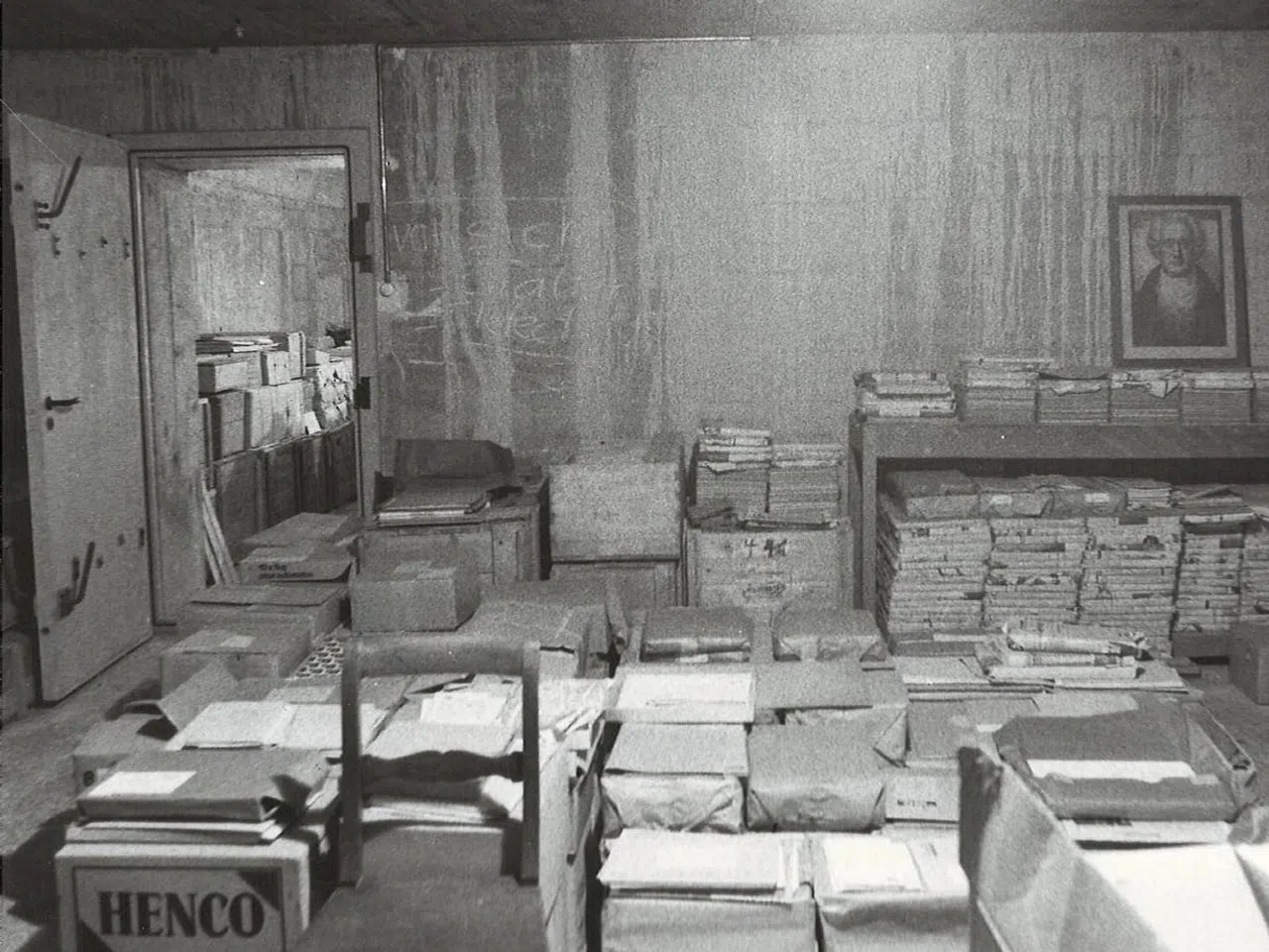 Wilhelm Kaiser's documents were piled up in the basement. In between he slept on a camp bed.