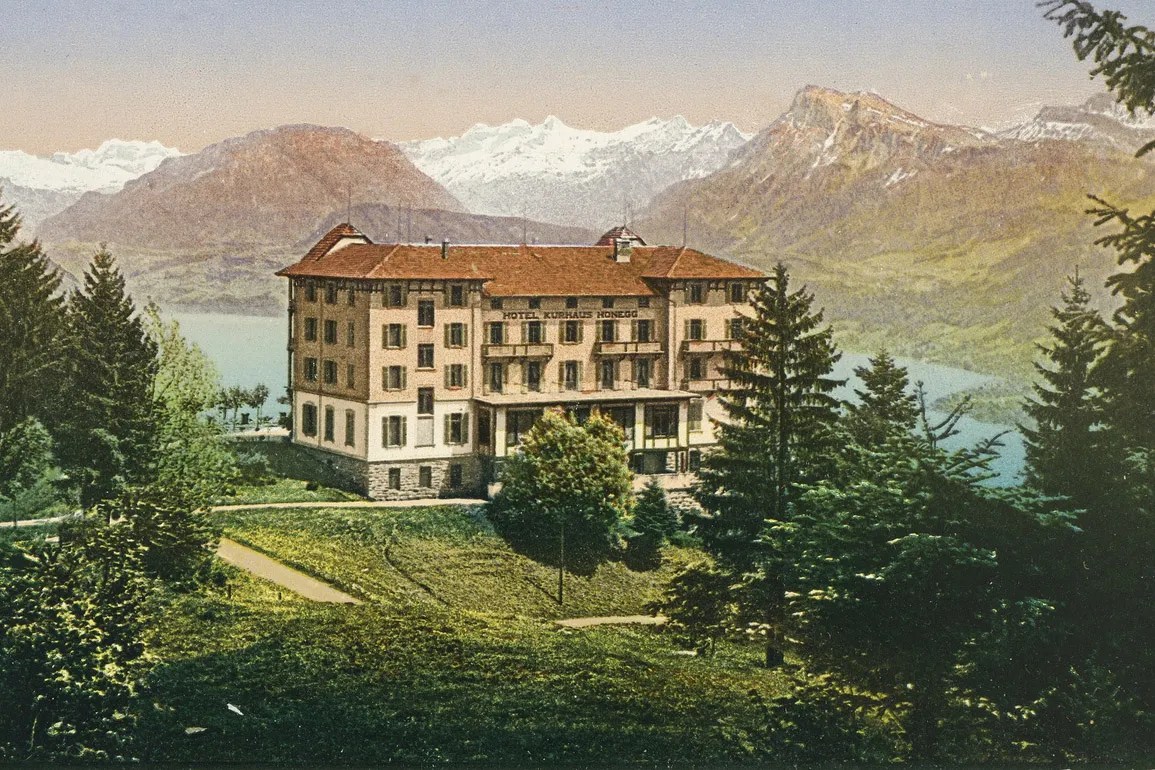 1900年左右，位於下瓦爾登州布爾根施托克的Kurhaus Honegg飯店。