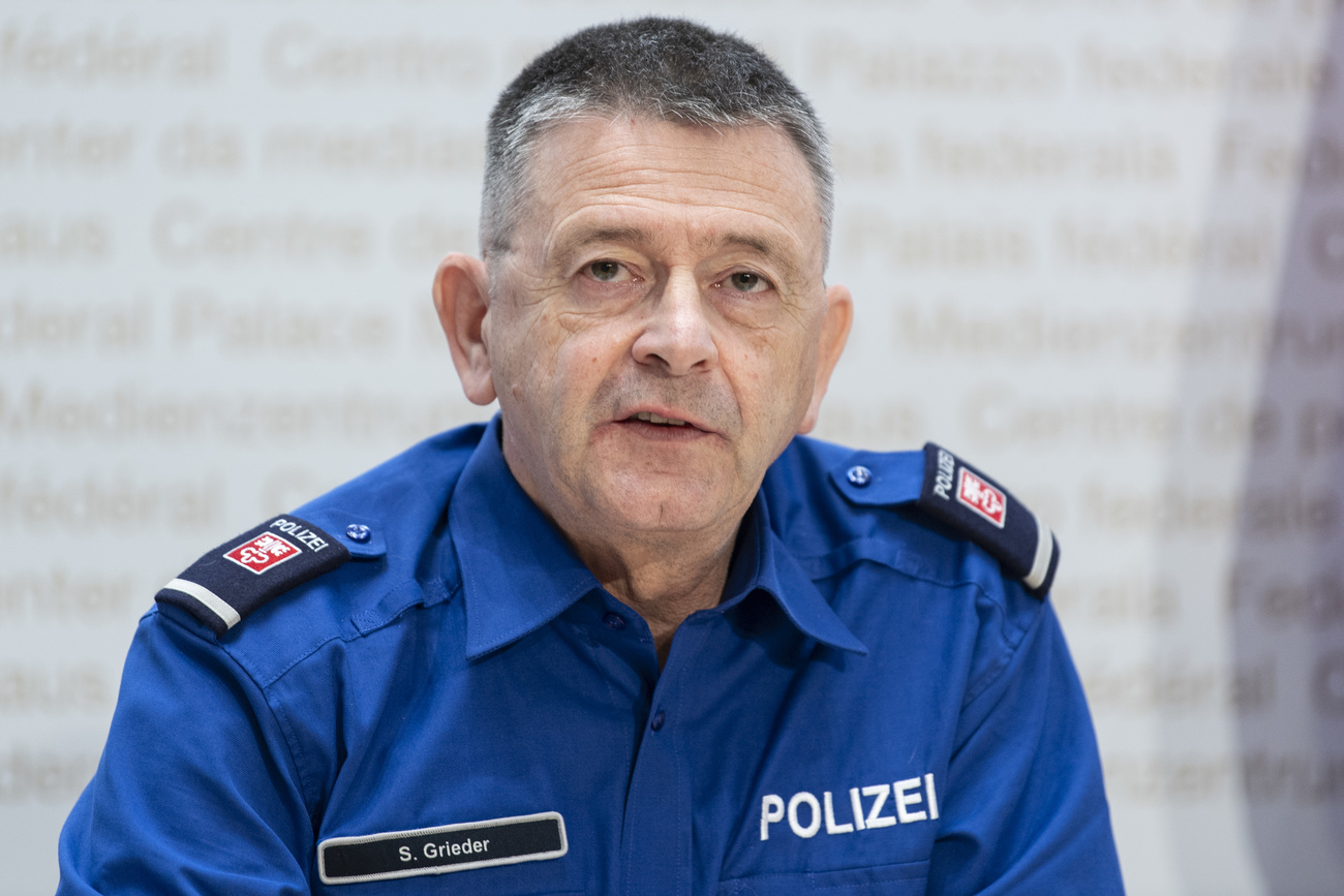 Штефан Гридер отметил, что кантональная полиция считает задачу (обеспечения безопасности участников саммита) приоритетной.