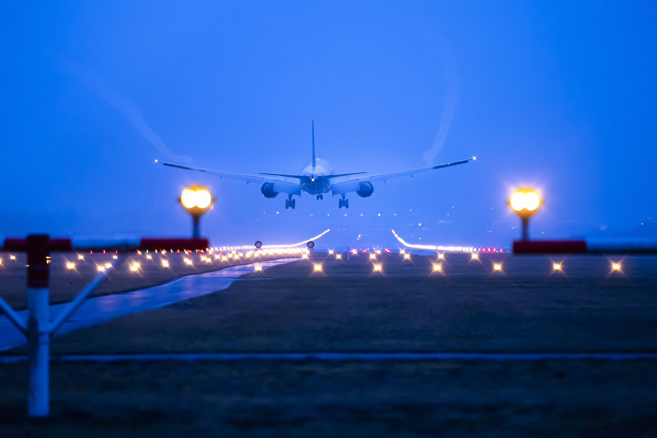 Un aereo in decollo.