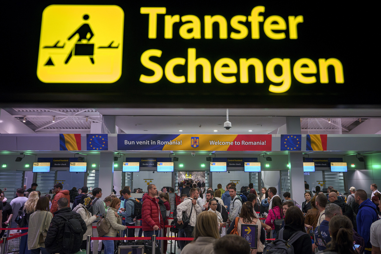 Area Schengen in un aeroporto UE.