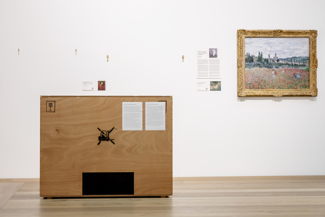 A transport crate in front of a wall on which paintings were hung in the Emil Buehrle Collection at Kunsthaus Zurich. In a further provenance assessment, the E.G. Buehrle Collection has found five works that could fall under the scope of the latest guidelines for dealing with Nazi-looted art. The works were removed from the exhibition at the Kunsthaus.