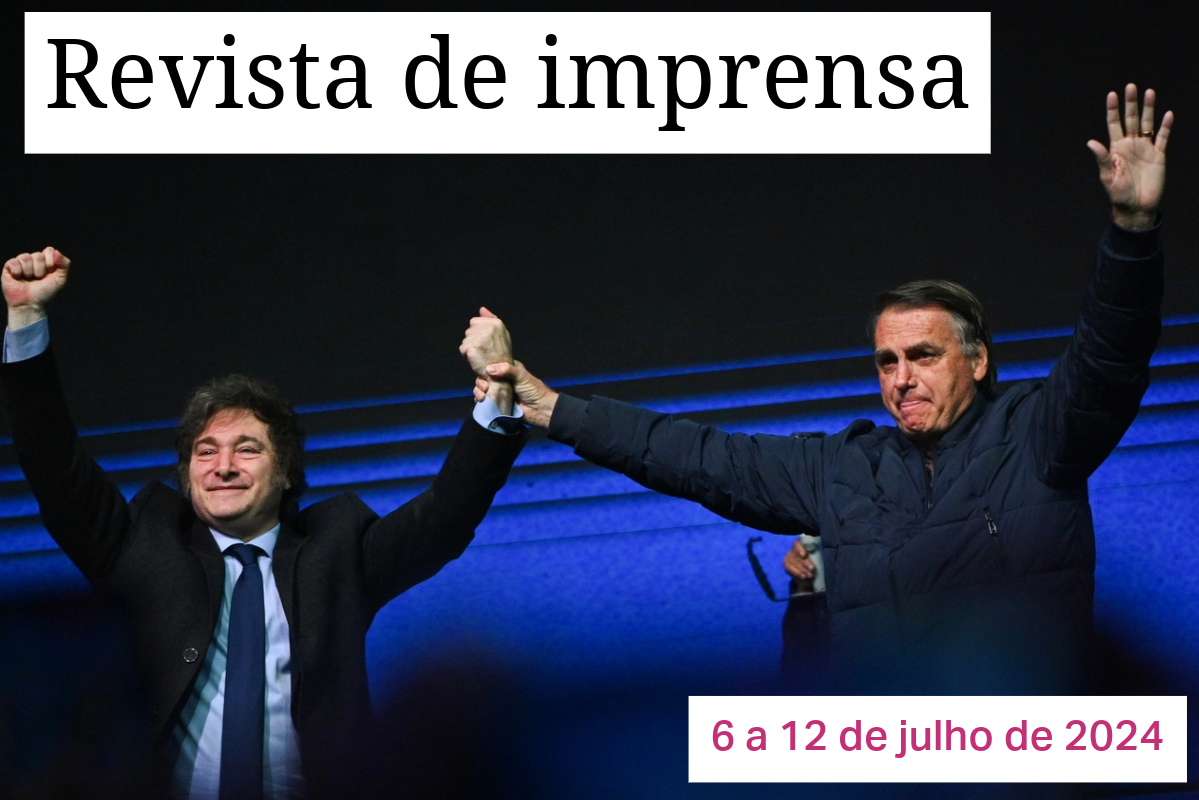 Milei de mãos dadas e erguidas com Jair Bolsonaro