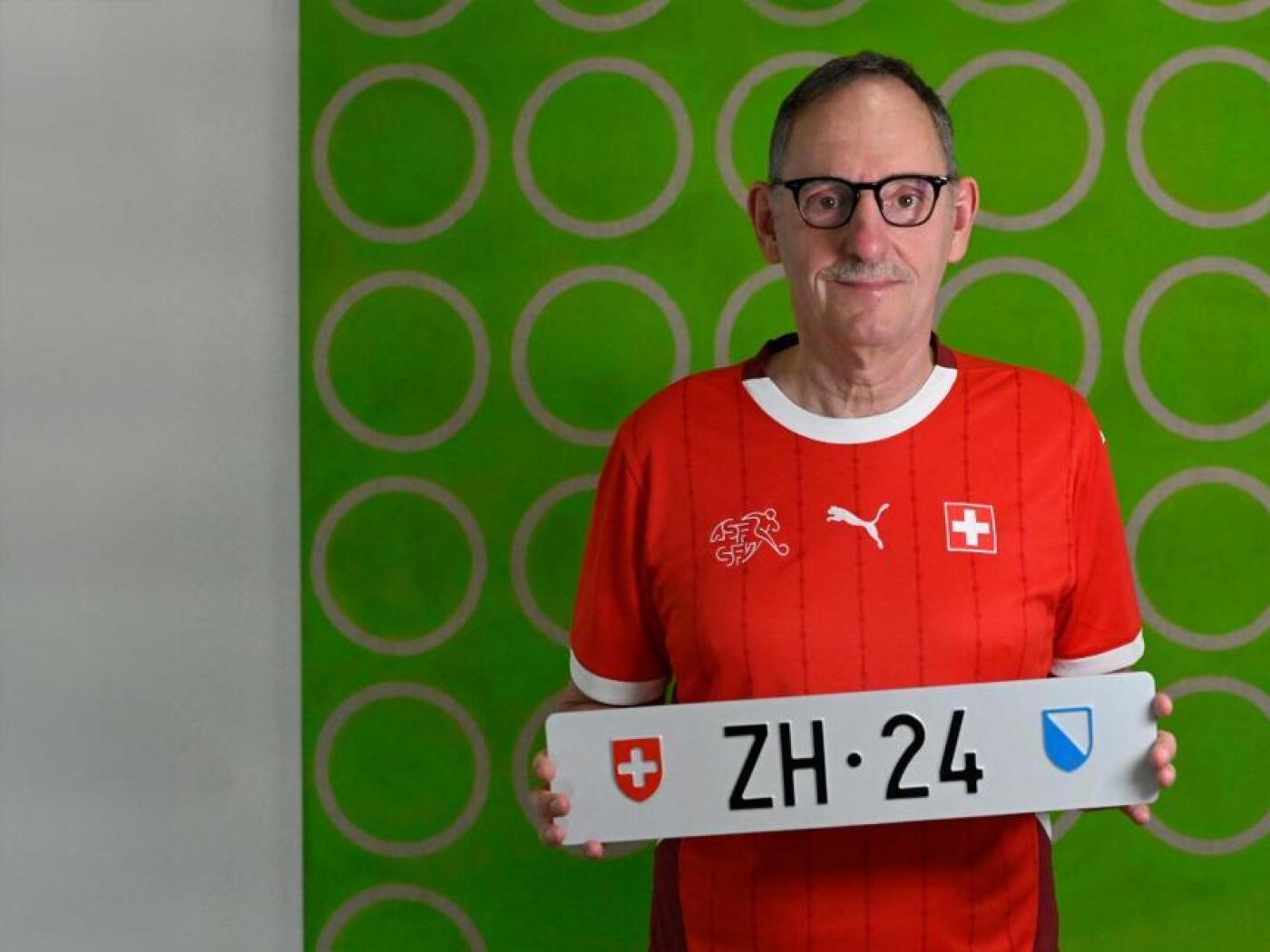Most expensive Swiss number plate auctioned off for CHF299,000