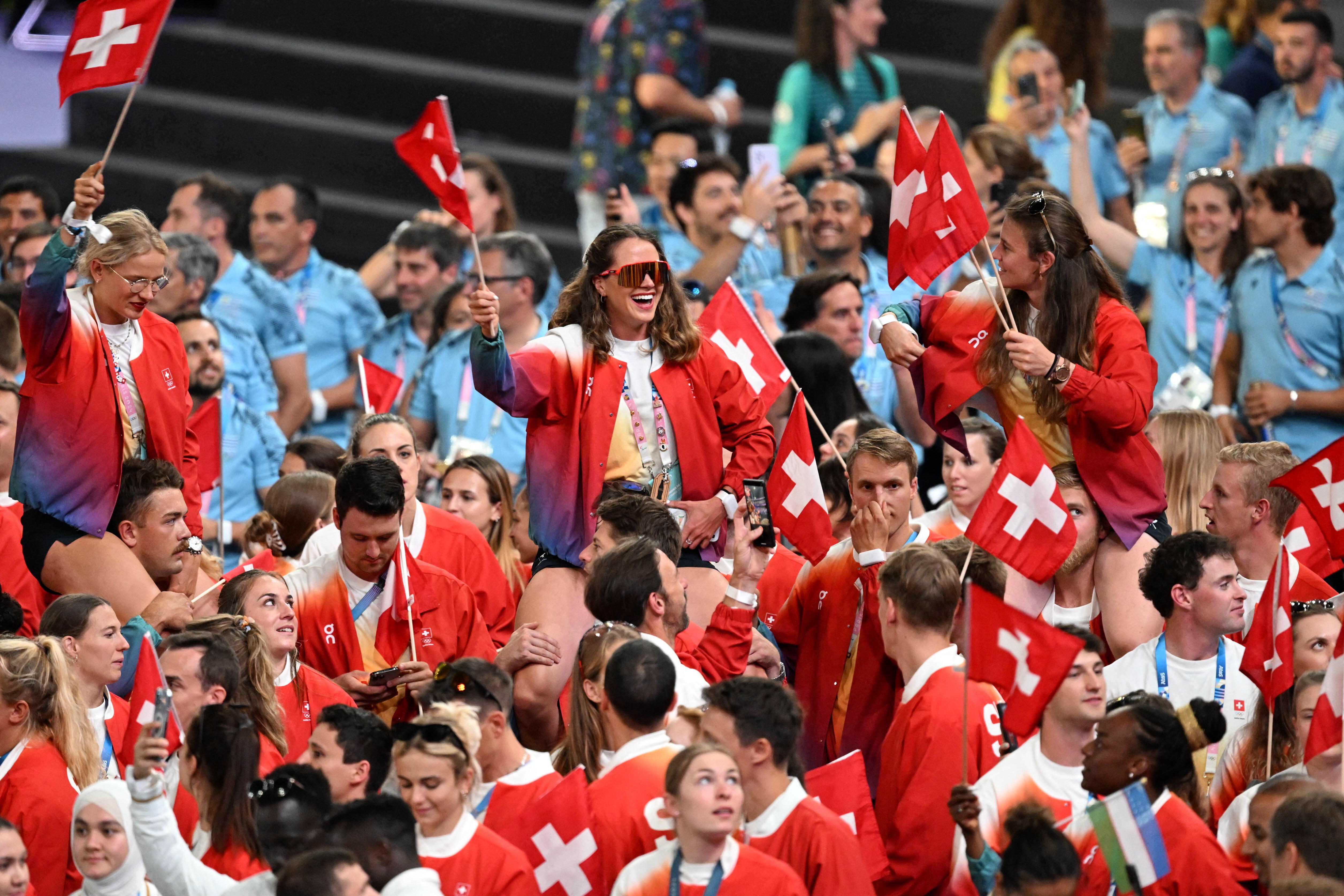 Swiss athletes at the Paris Olympics closing ceremony.