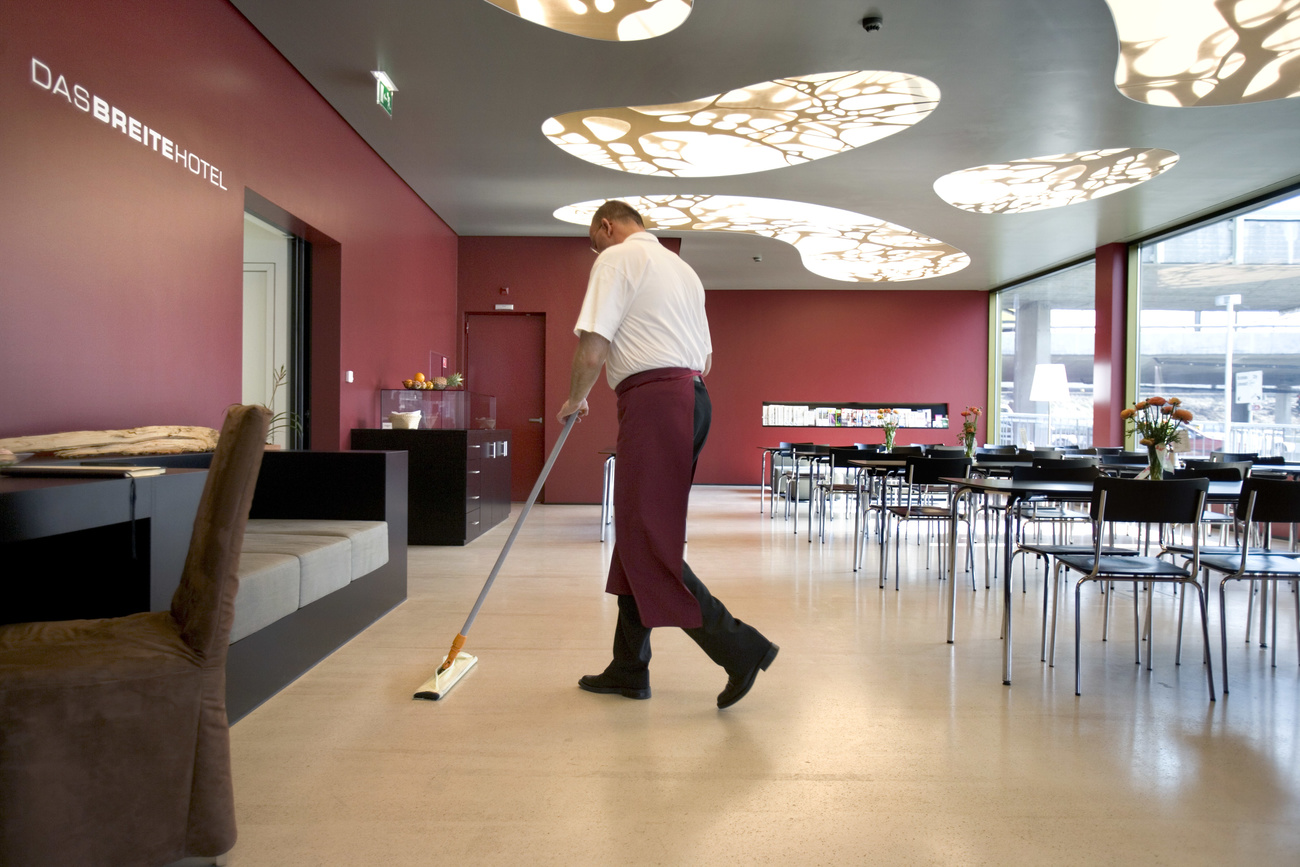 Swiss wages are likely to remain unchanged, with the exception of the hotel and IT sectors