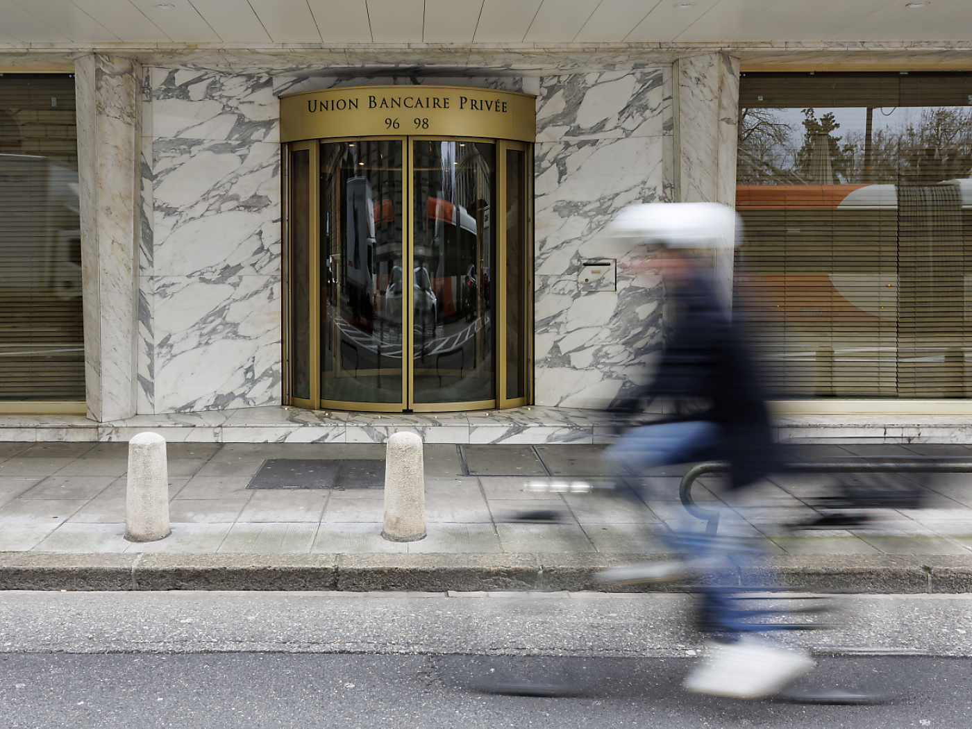 UBP acquires Société Générale's Swiss private banking business