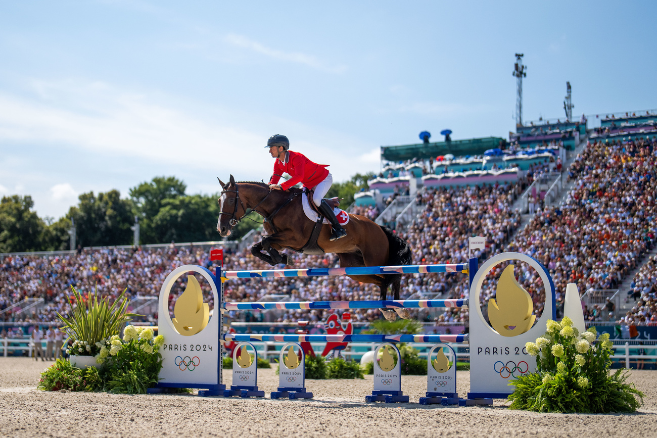 Only one trio out of 30 finalists completed the course—a testament to the challenging task that demanded the utmost from horse and rider, overtaxing some of the duos.