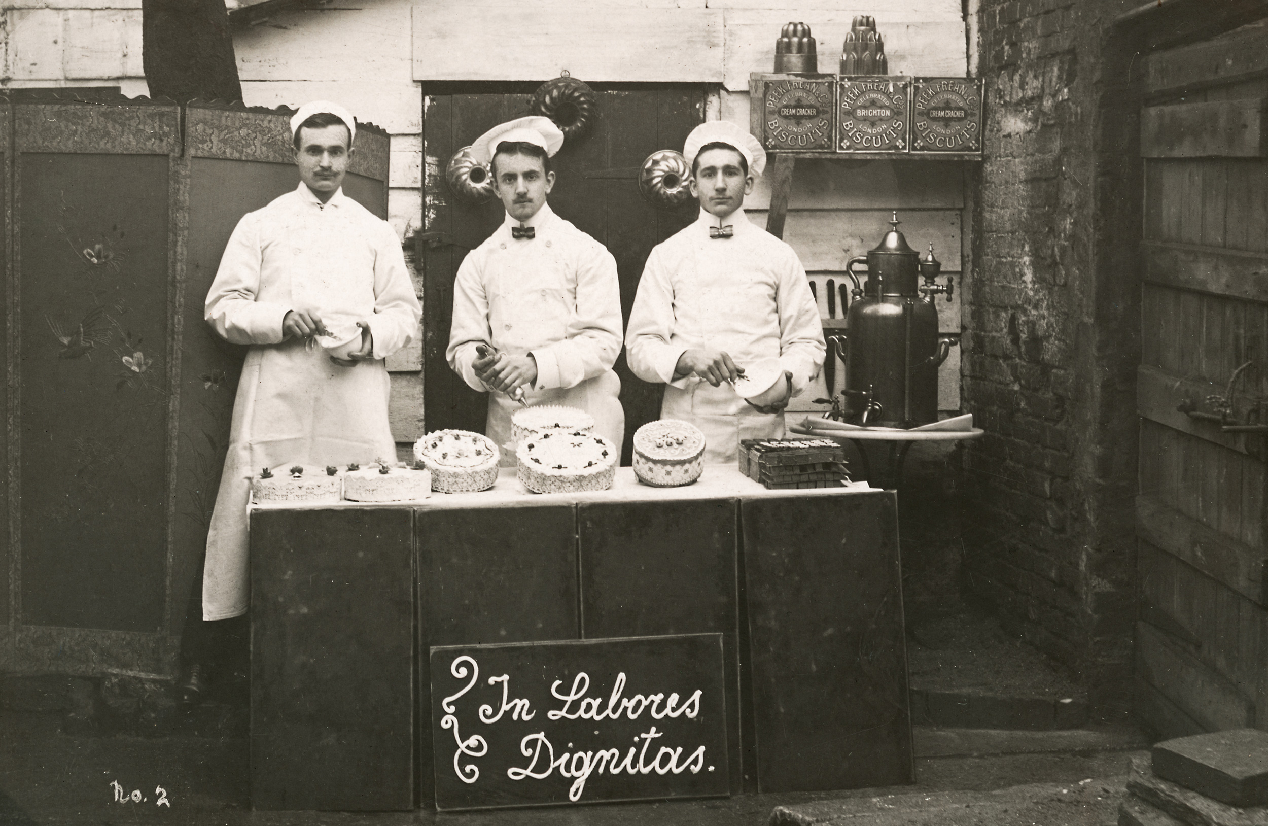 Pastry chefs in the Patisserie and Swiss Café of Pietro Rodolfo Lardi-Semadeni (1866-1942) in Southampton, England.