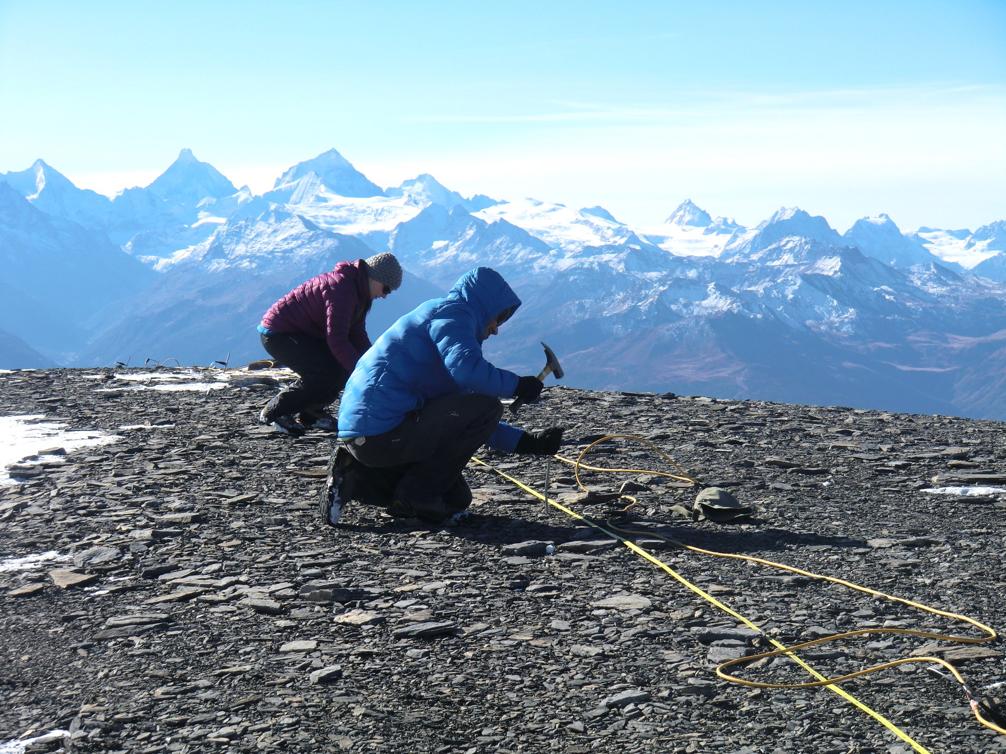 Medición de la resistividad eléctrica del permafrost en el Stockhorn (Valais)