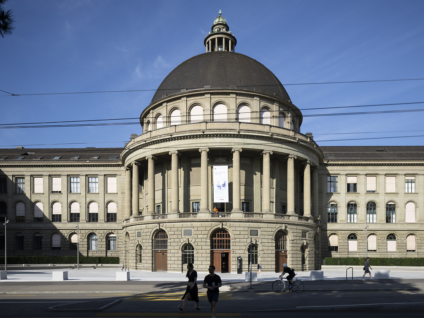 Politecnico di Zurigo.