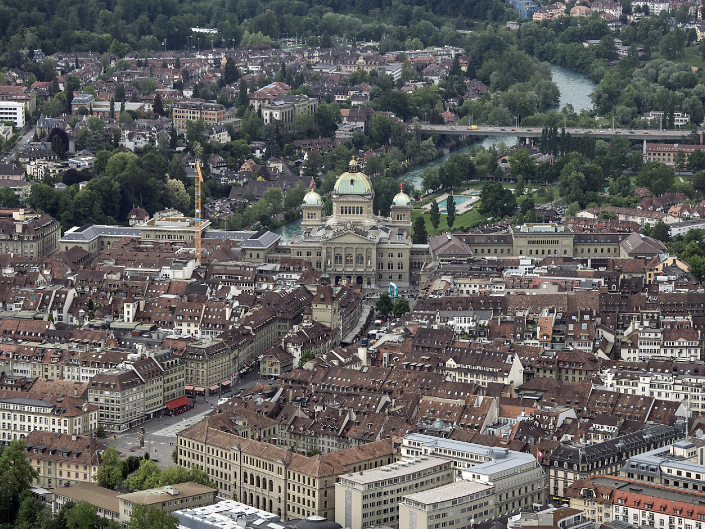 vista dall'alto del palazzo federale di berna