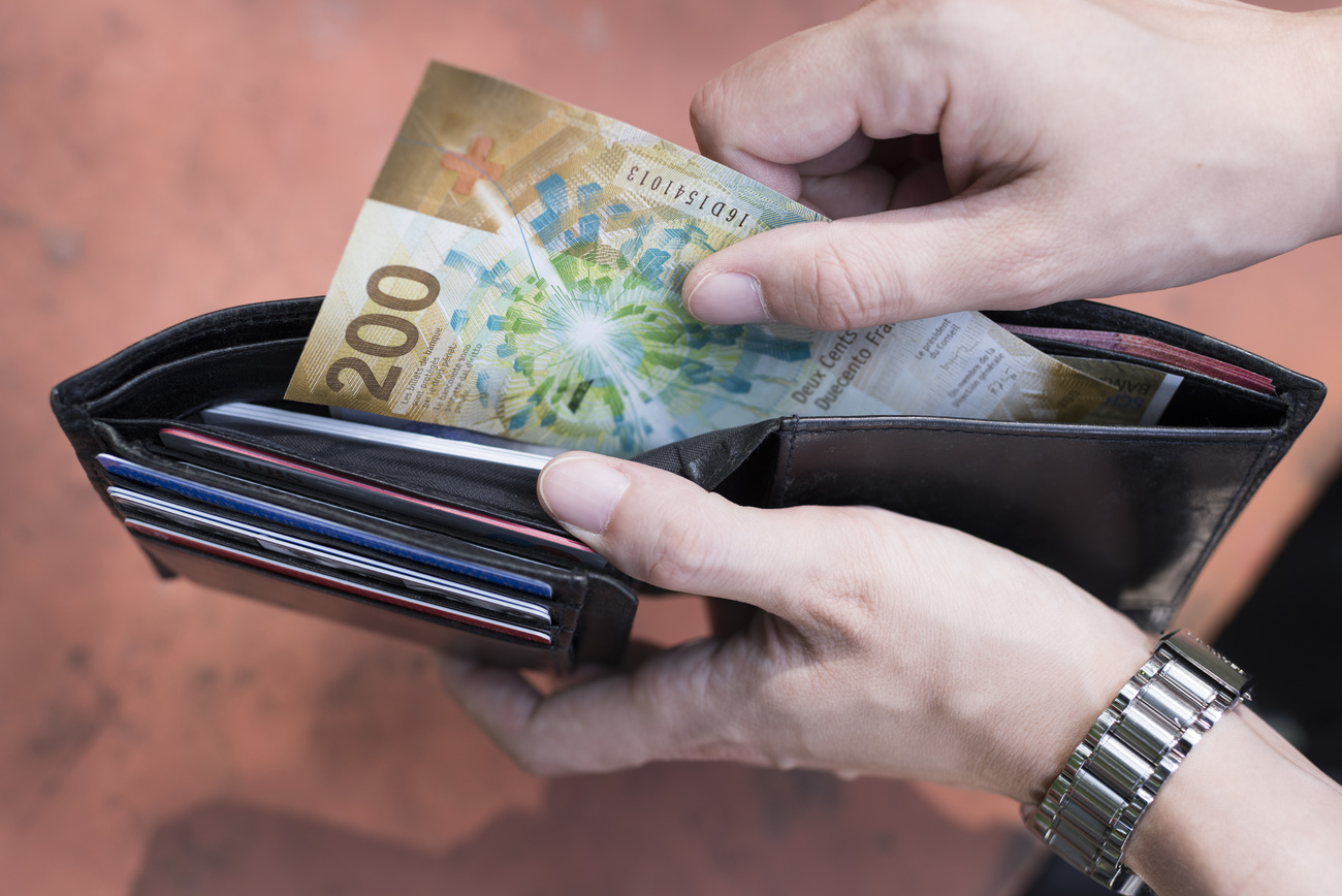 Swiss banknotes green and brown