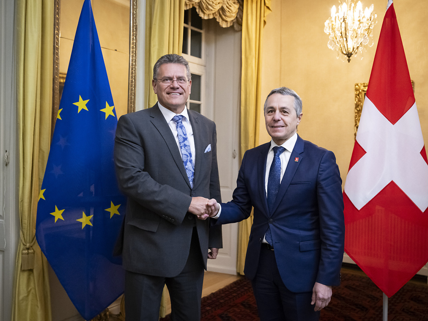 EU Commissioner Sefcovic meets Foreign Minister Cassis in Bern