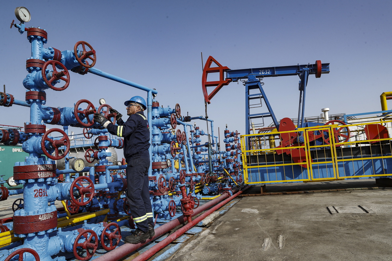 Azerbaijan's fossil fuels make up 90% of its exports and 64% of government revenues.