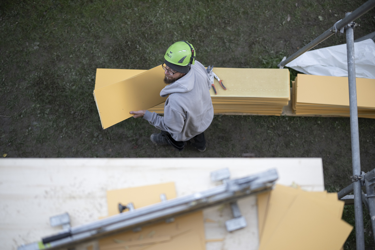 operaio al lavoro