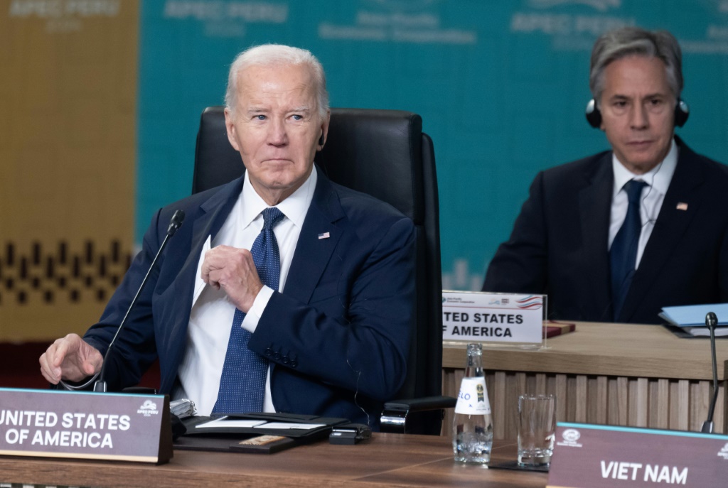 Biden on an unprecedented trip to the Amazon