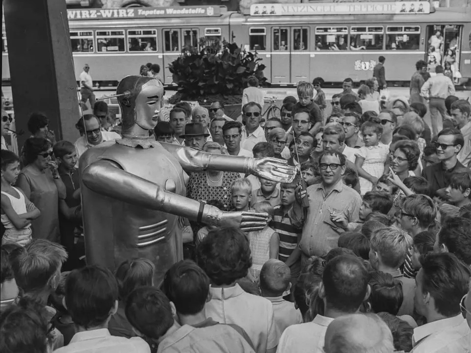 ... and also became popular with the Swiss public. (Sabor at a performance in Basel, photographed by Hans Bertolf)