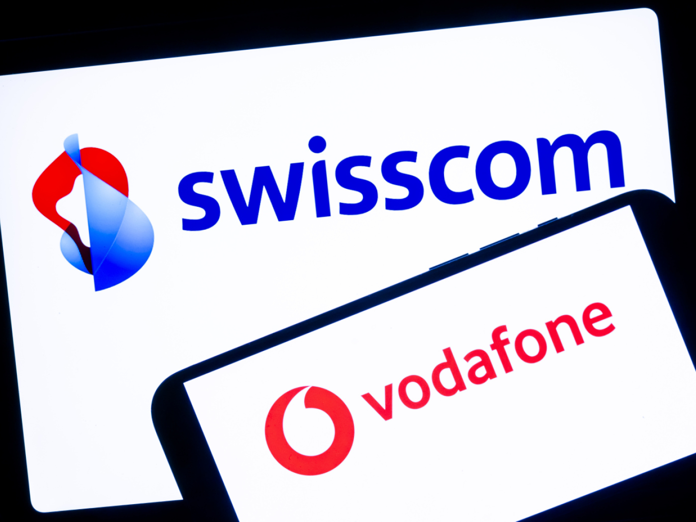 Swisscom purchase of Vodafone Italia approved by telecoms authority