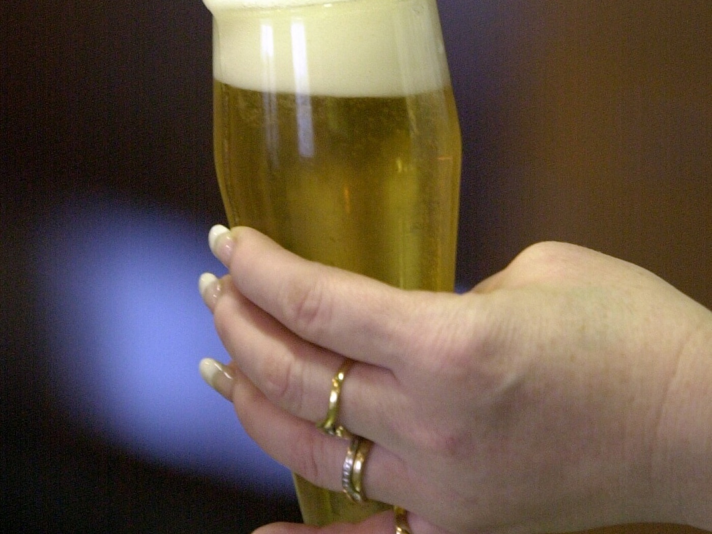 Beer sales dampened by bad weather