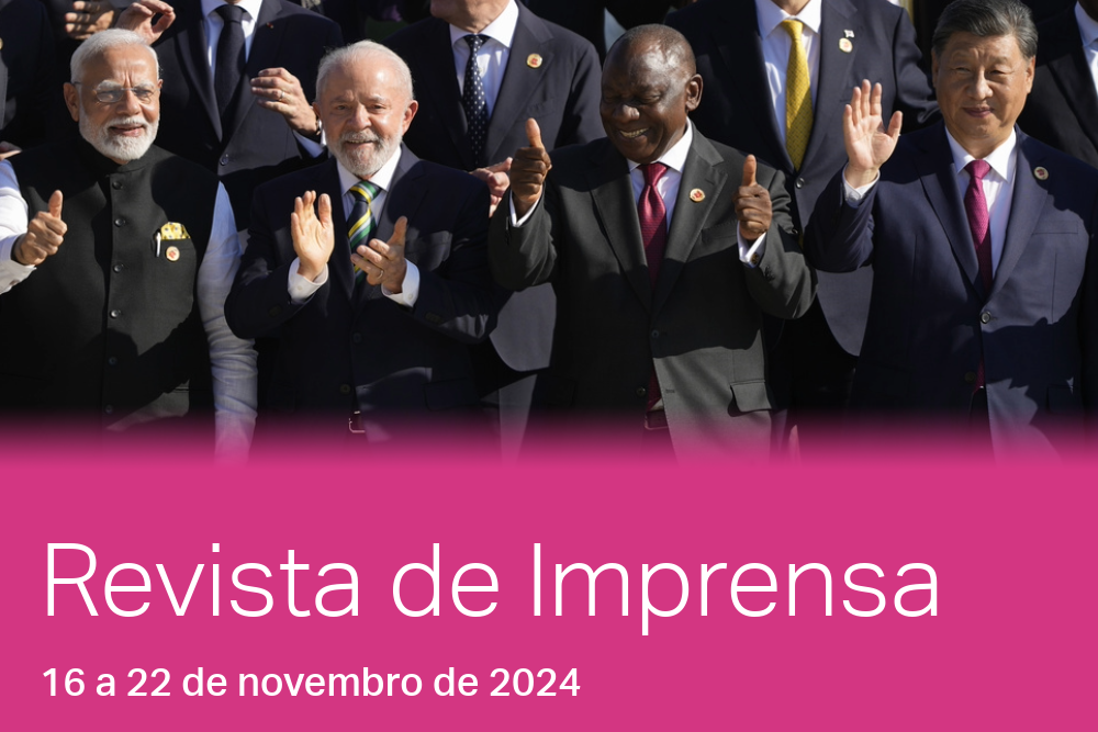 Apoteose dos Brics: da esquerda para a direita, o indiano Nareandra Modi, Lula, o sul-africano Cyril Ramaphosa, e o líder chinês Xi Jinping.