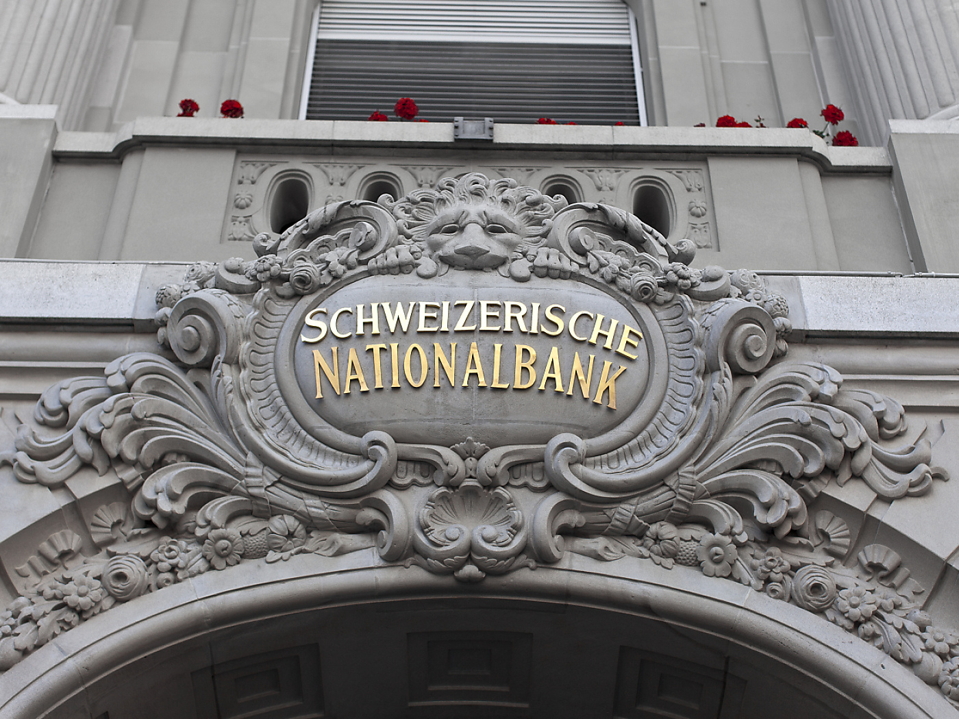 SNB will soon cut the guide rate, will it go negative again in 2025?