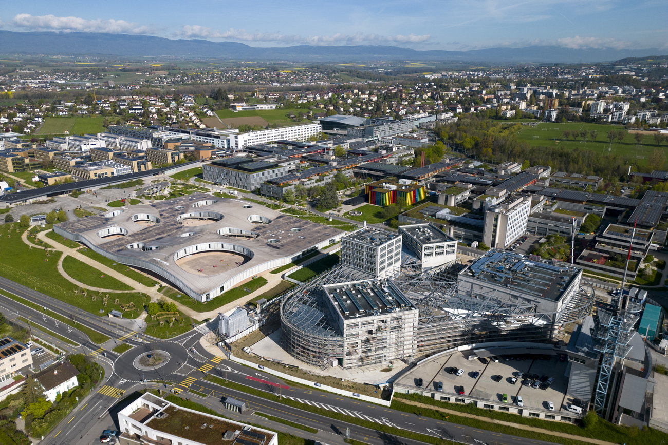 Il campus del Politecnico federale di Losanna visto dall'alto.